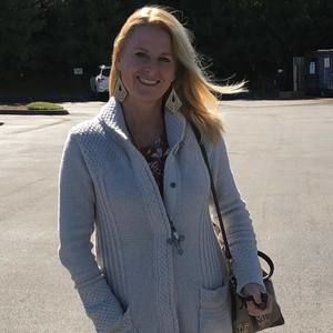 Meet your Posher, Carey